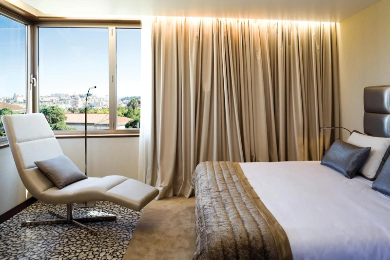 Hotel Room Electric Curtains